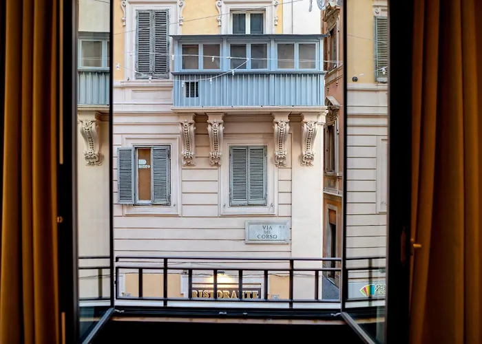 Singer Palace Rome