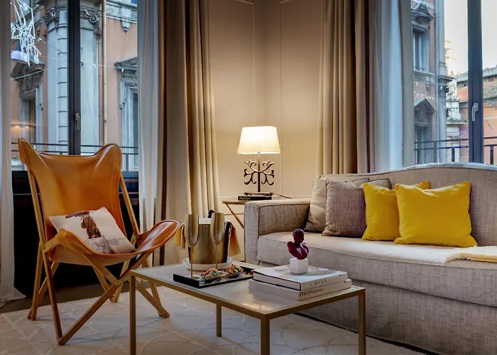 Singer Palace Rome