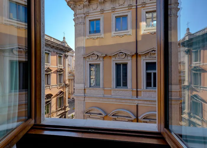 Singer Palace