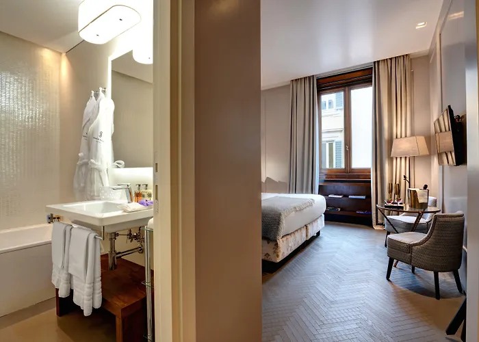 Singer Palace 5* Rome