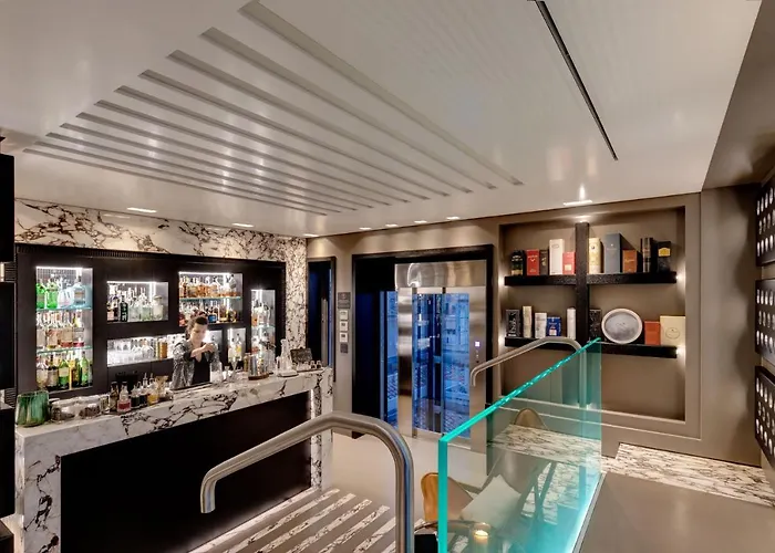 Singer Palace 5* Roma